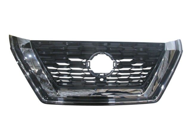 NISSAN X TRAIL- 22/25; ÖN PANJUR SİYAH/NİKELAJ ÇITALI KAMERA DELİKLİ (TYG)