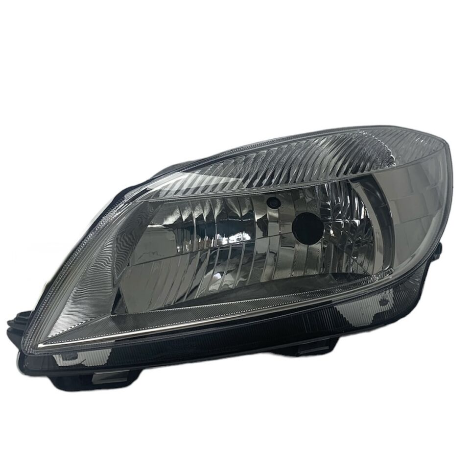 Skoda Far Fabia 09-12 Sol (Beyaz)