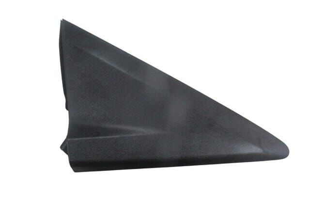 FORD TOURNEO COURIER- 14/18; KAPI AYNA MUSKASI SAĞ (ÇAMURLUK ÜST ÜÇGEN PLASTİĞİ) (KLİPSLİ)