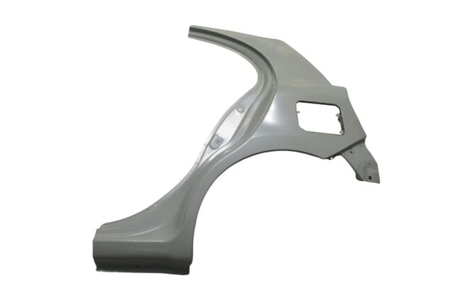 NISSAN MICRA- K13- 10/13; ARKA ÇAMURLUK SOL GRİ BOYALI (YAKIT DEPO DELİKLİ) (TW)