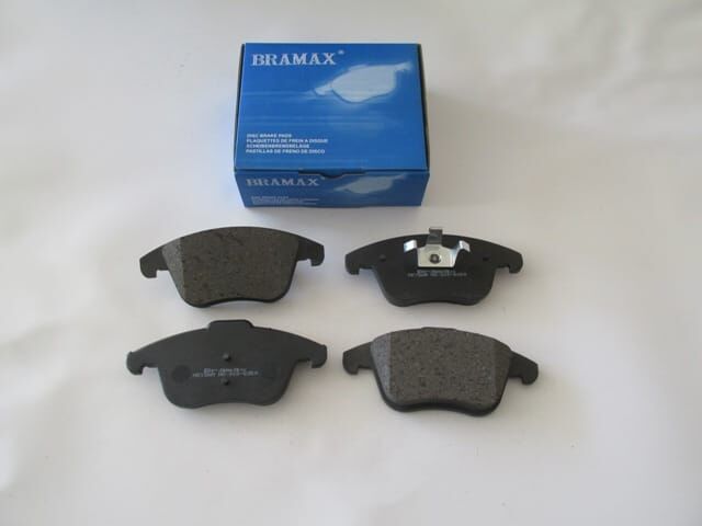 VOLVO XC70- 07/15; ÖN FREN BALATASI (DİSK) 2,4/D4/D5 (156.4x72x19/155,2x66,7x20)(BRAMAX)