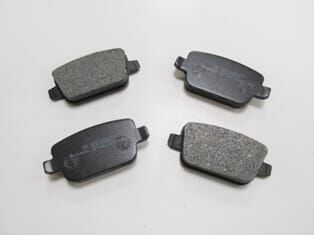 FORD S MAX- 07/09; ARKA FREN BALATASI 1,6/1,8/2,0/2.2 TDCI (DİSK)(95,2x43,2x15)(BRAMAX)