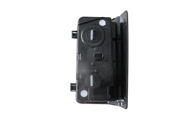 RENAULT TRAFIC- 3- 15/21; ARKA TAMPON UCU REFLEKTÖRÜ SAĞ (SİSLİ/AMPÜLLÜ) (E MARKLI)