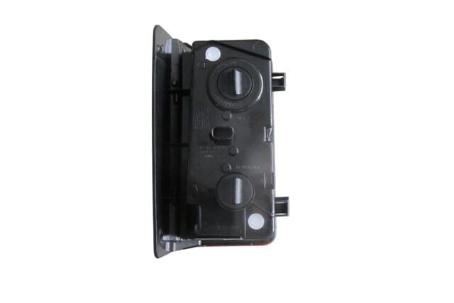 RENAULT TRAFIC- 3- 15/21; ARKA TAMPON UCU REFLEKTÖRÜ SOL (SİSLİ/AMPÜLLÜ) (E MARKLI)