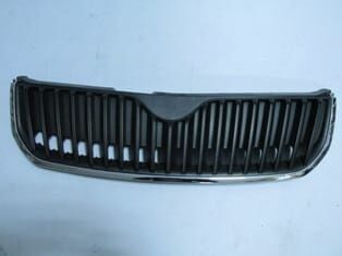 SKODA SUPERB- 09/12; ÖN PANJUR SİYAH (İÇ PETEKLERİ SİYAH/ÇERÇEVESİ NİKELAJLI) (TW-Y)