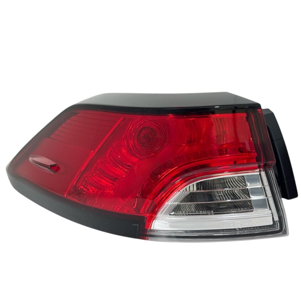 2022-2024 Toyota Corolla Cross Sol Dış Stop (Ledsiz) 81561-16690