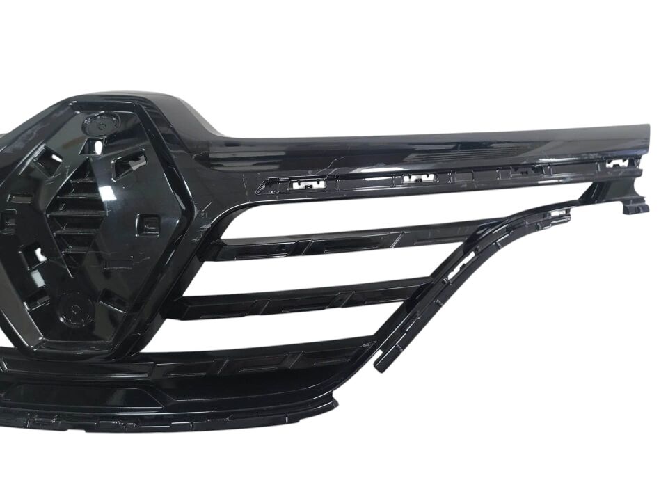 RENAULT MEGANE- 4- SD- 21/25; ÖN PANJUR SİYAH (ÜST ÇITA TAKILIR TİP) (ALT ÇITALI) (PARLAK SİYAH)