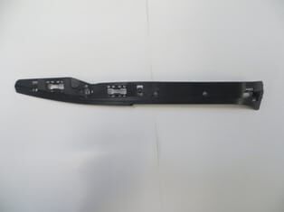 VOLKSWAGEN TRANSPORTER- T5- 04/09; ÖN TAMPON İÇ BAĞLANTI BRAKETİ SAĞ (BFN)