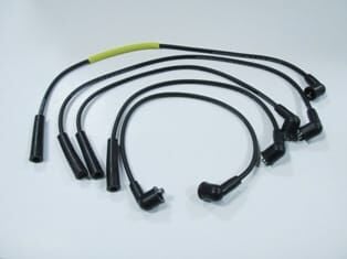 SUZUKI SWIFT- SD/HB- 89/96; BUJİ KABLOSU TAKIM (16V)SF413(G13A)1.3 cc (YOW JUNG)