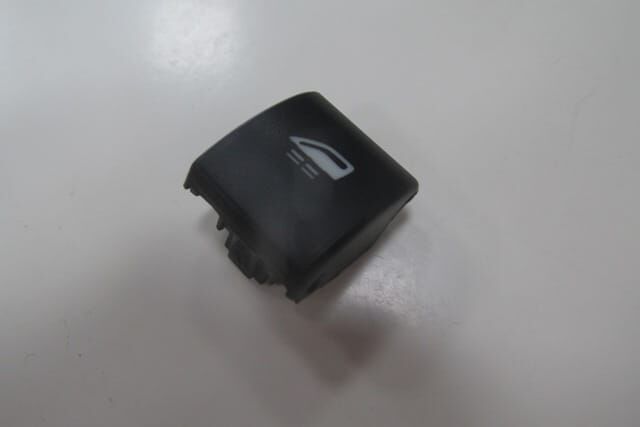 BMW 3 SERI- E46- COUPE- 98/01/02/05; ÖN/ARKA CAM DÜĞME BUTONU SAĞ/SOL AYNI (ADET)