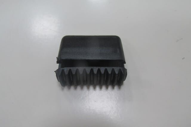 MERCEDES E CLASS- W210- 96/99; HAVALANDIRMA IZGARASI YÖN DÜĞMESİ