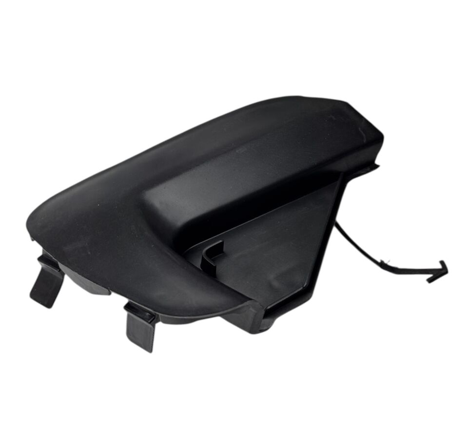 Toyota Çeki Kapağı Yaris 12-14 Ön (Üst)