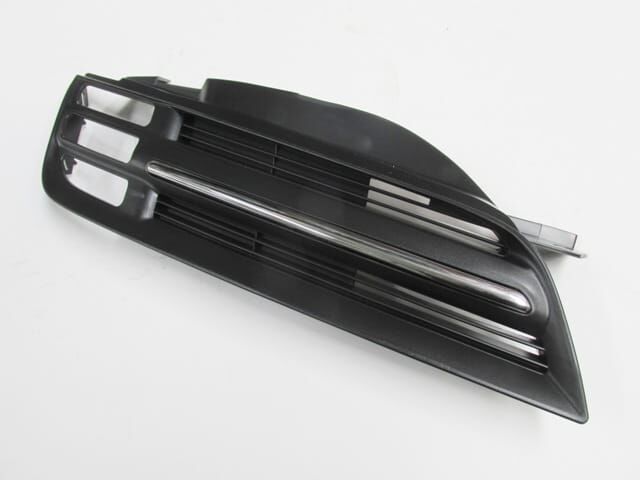 NISSAN MICRA- K12- 03/06; ÖN PANJUR SAĞ SİYAH (NİKELAJ KAPLAMALI) (3 SİNYALLİ TİP) (TW)