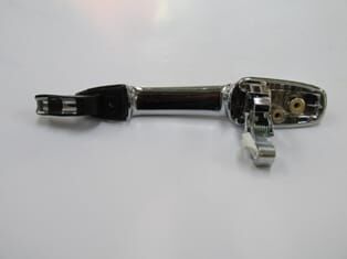 MAZDA BT 50- PICK UP- 07/12; ARKA KAPI DIŞ AÇMA KOLU SOL NİKELAJLI (HUSHAN)