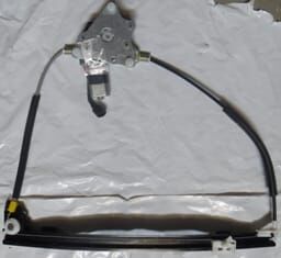 RENAULT MEGANE- 1- 98/99; ÖN CAM KRİKOSU SOL ELEKTRİKLİ/MOTORLU