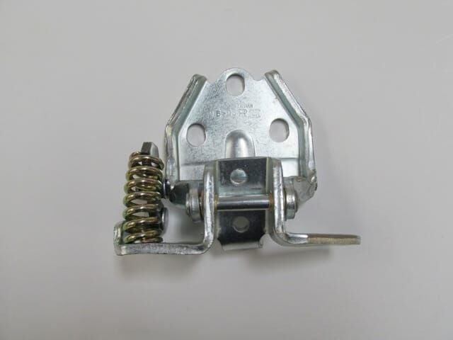 MITSUBISHI CANTER- FE515- 98/06; ÖN KAPI ALT MENTEŞESİ SAĞ (TYG)