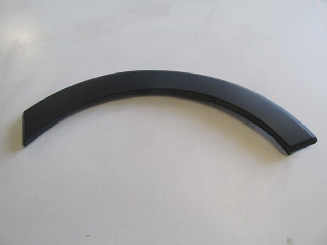 FORD TRANSIT- V363- 19/25; ÖN ÇAMURLUK AĞZI PLASTİĞİ SAĞ (DODİK PLASTİĞİ)