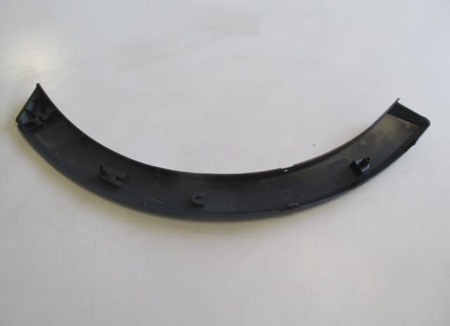 FORD TRANSIT- V363- 19/25; ÖN ÇAMURLUK AĞZI PLASTİĞİ SAĞ (DODİK PLASTİĞİ)