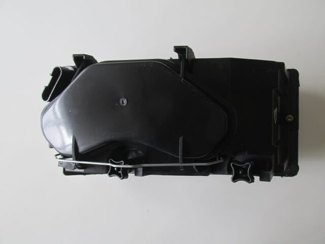 IVECO DAILY- 99/07; FAR LAMBASI SAĞ ELEKTRİKLİ/MOTORLU/ŞEFFAF CAMLI (H7/H1) (AYFAR)