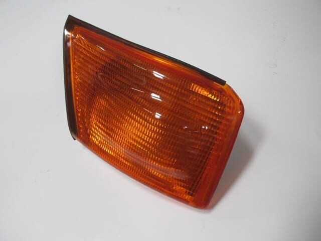 IVECO DAILY- 99/07; ÖN SİNYAL SAĞ SARI (MARS) (E MARKLI)