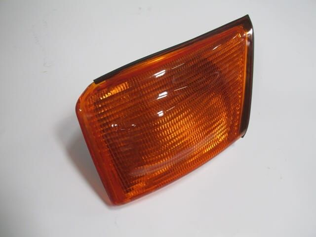 IVECO DAILY- 99/07; ÖN SİNYAL SOL SARI (MARS) (E MARKLI)