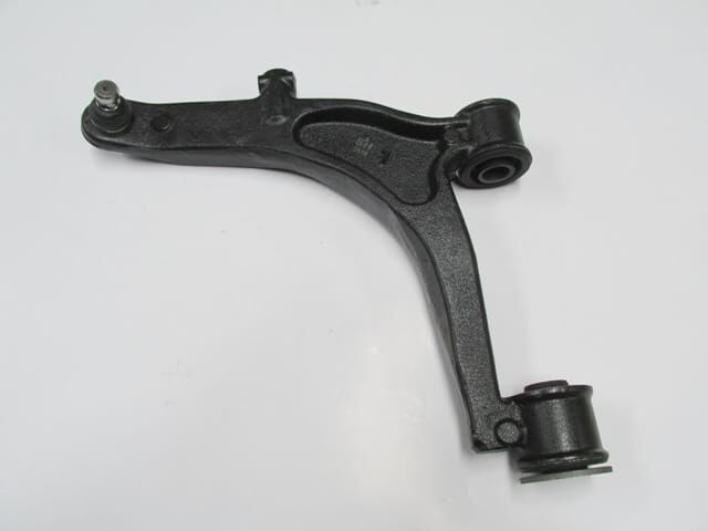 RENAULT MASTER- 1- 97/03; ÖN ALT TABLA SOL ROTİLLİ/BURÇLU (SALINCAK) (24mm) (SH)