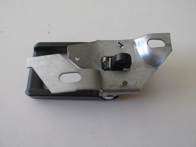 HYUNDAI PORTER KAMYONET- 96/05; ÖN KAPI İÇ AÇMA KOLU SAĞ SİYAH