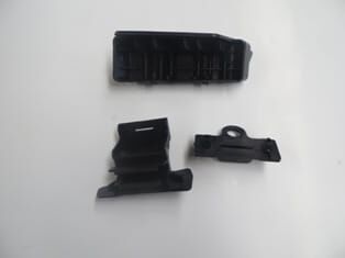 KIA SPORTAGE- 09/10; ÖN TAMPON BAĞLANTI BRAKETİ SOL (TW)