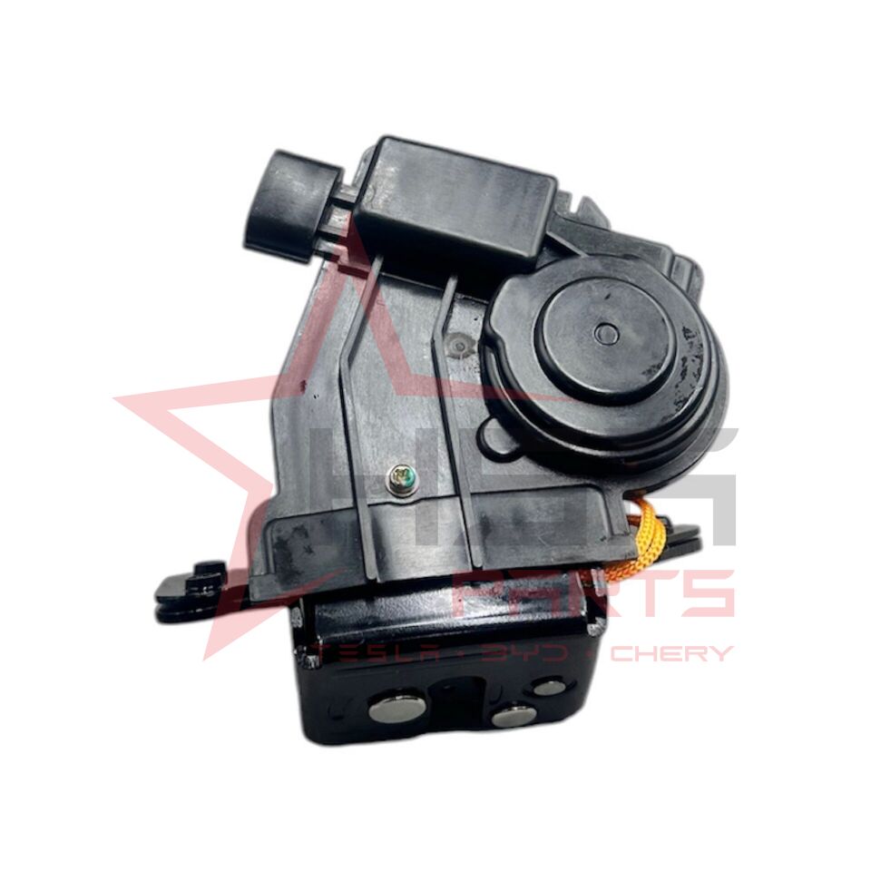 2007-2012 Toyota Auris Bagaj Kilidi 69350-02080