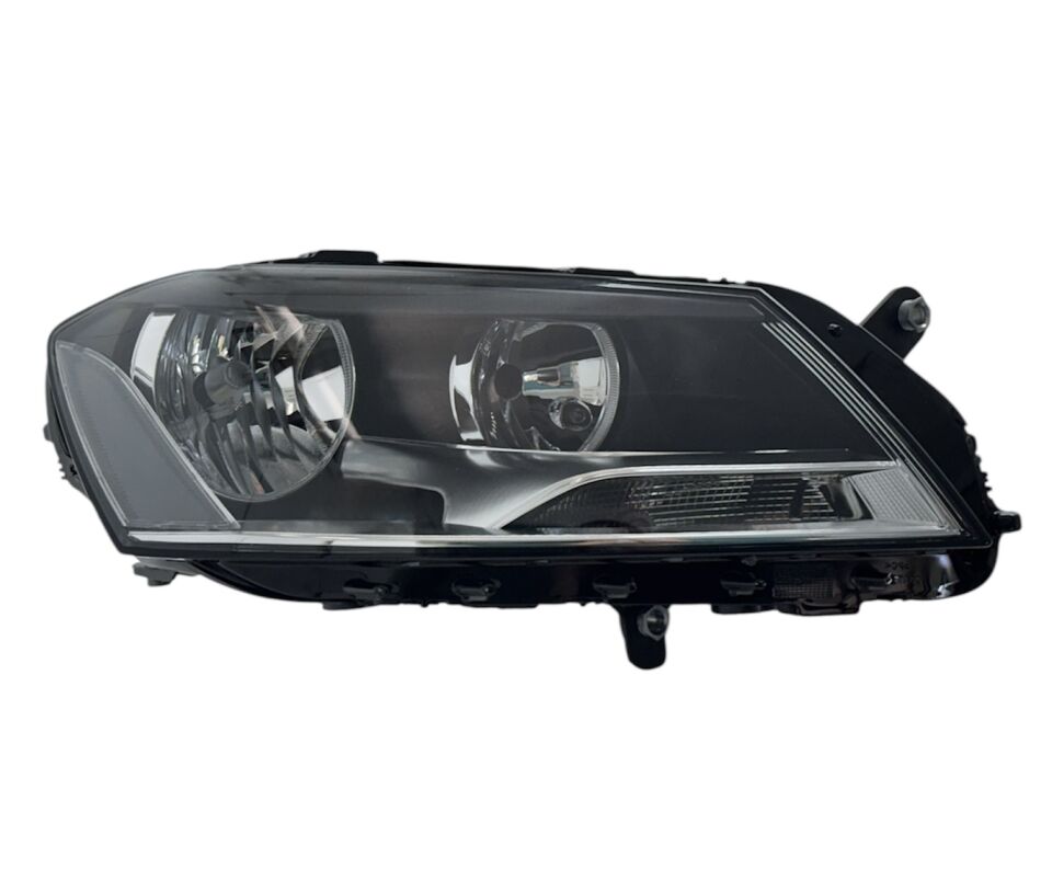 Volkswagen Far Passat B7 11-14 Sağ (Halojen)