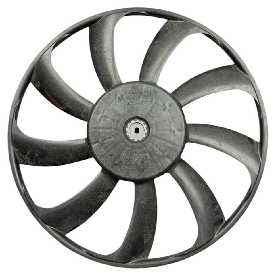 Toyota Pervane Fan Corolla 1,8 Hybrit 22-25/Chr 1,8 Hybrit 22-25 Sağ