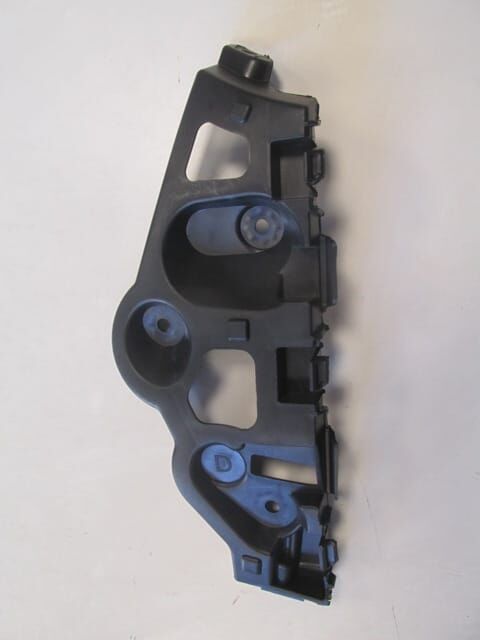 DACIA SANDERO- 13/16; ARKA TAMPON BAĞLANTI BRAKETİ SAĞ