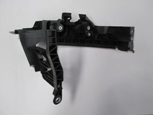 AUDI Q5- 10/12; FAR ALT BAĞLANTI BRAKETİ KÖŞE SAĞ PLASTİK (TW)