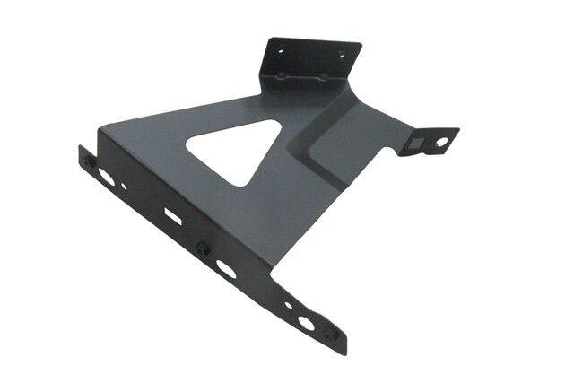 (YENİ ÜRÜN!!!)FIAT DOBLO- 23/24; ÖN ÇAMURLUK BAGLANTI SUPORTU SAG (BRAKET) (EAGLE BODY)