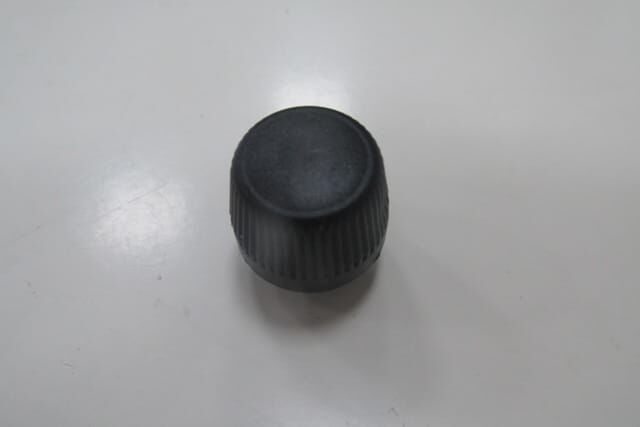 BMW 5 SERI- E39- 96/00; RADYO DÜĞMESİ