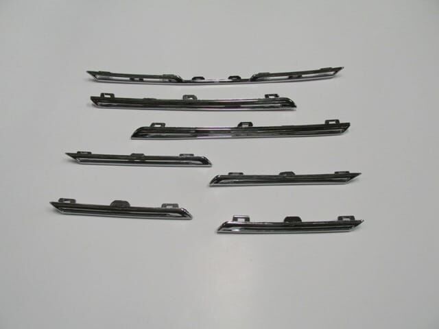 RENAULT MEGANE- 4- SD/HB- 16/20; ÖN PANJUR ÜST ÇITASI NİKELAJLI SET (7 PARÇA)
