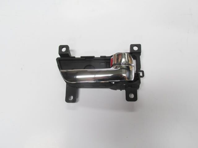 KIA SORENTO- 10/12; ÖN KAPI İÇ AÇMA KOLU SAĞ NİKELAJLI (HUSHAN)