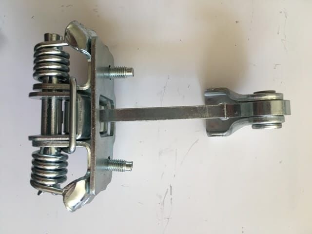 RENAULT MASTER- 1- 97/03; ÖN KAPI DURDURUCUSU SAĞ/SOL AYNI (ADET) (KAPI GERGİSİ)