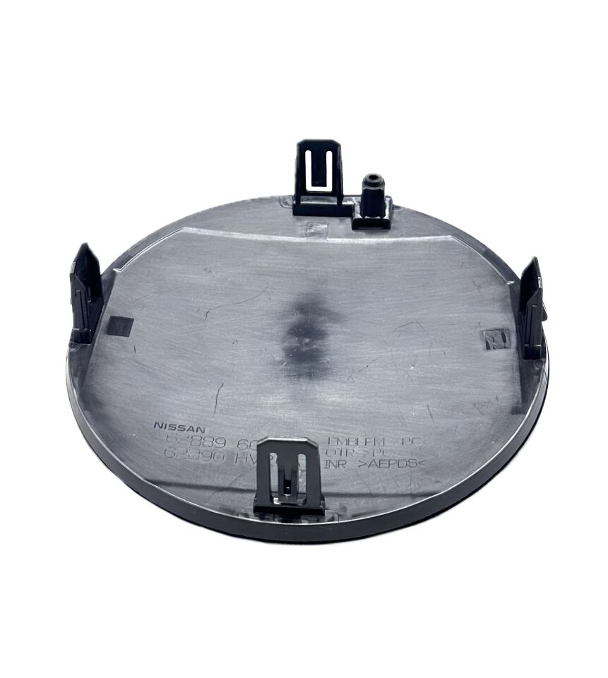 Nıssan Panjur Göbek Qashqai 17-20/Micra 19-22 Ön (Yuvarlak Camlı) (Arma)