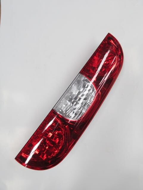FIAT DOBLO- 06/10; STOP LAMBASI SAĞ KIRMIZI/BEYAZ (MARS) (E MARKLI)