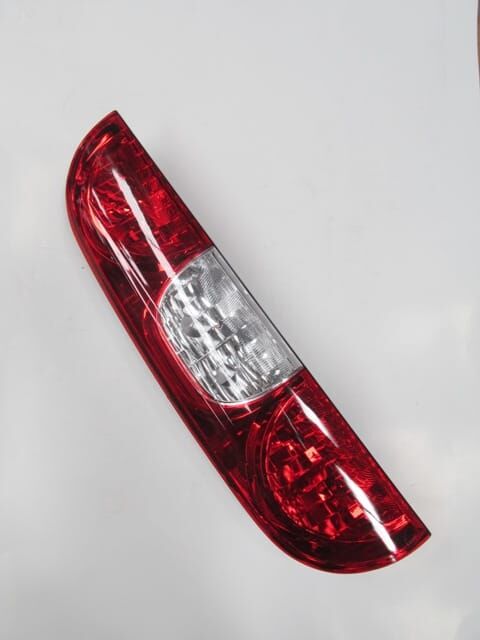 FIAT DOBLO- 06/10; STOP LAMBASI SOL KIRMIZI/BEYAZ (MARS) (E MARKLI)