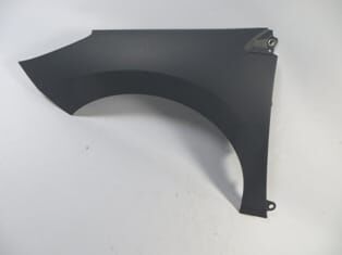 PEUGEOT 308- 08/13; ÖN ÇAMURLUK DELİKSİZ SOL KOYU GRİ (PLASTİK) (ORAN)