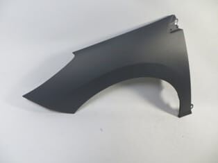 PEUGEOT 308- 08/13; ÖN ÇAMURLUK DELİKSİZ SOL KOYU GRİ (PLASTİK) (ORAN)