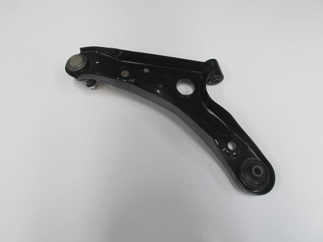 SUZUKI ALTO- 10/12; ÖN ALT TABLA SAĞ ROTİLLİ/BURÇLU (SALINCAK) (SH)