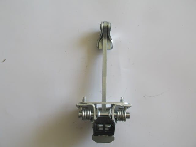 PEUGEOT 308- 08/13; ARKA KAPI DURDURUCUSU SAĞ/SOL AYNI (ADET) (KAPI GERGİSİ)