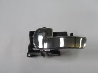 NISSAN PICK UP- NAVARA- 06/14; ÖN KAPI IÇ AÇMA KOLU SOL (ELCEGI NIKELAJLI)