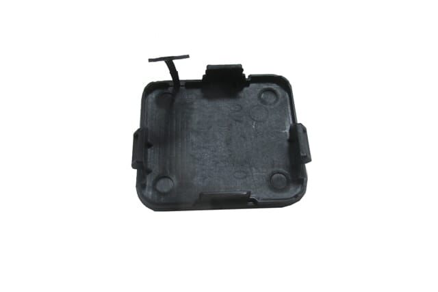 TOYOTA COROLLA- E210- 19/25; ARKA TAMPON ÇEKİ DEMİRİ KAPAĞI