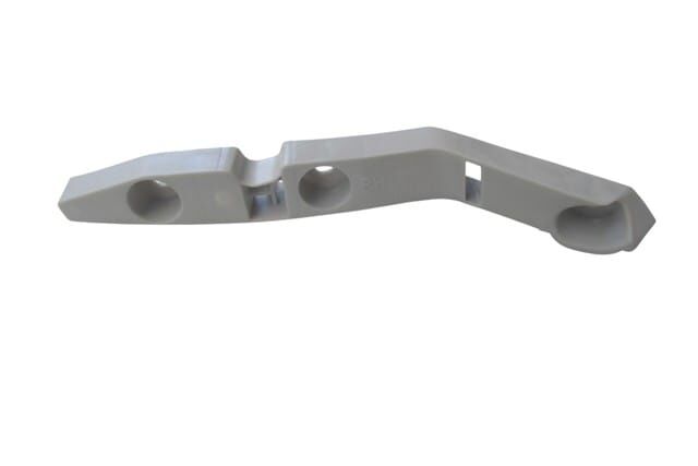 FORD FOCUS- SD/HB- 05/07; ÖN TAMPON İÇ BAĞLANTI BRAKETİ SAĞ (YAN KULAĞA TAKILAN) PLASTİK