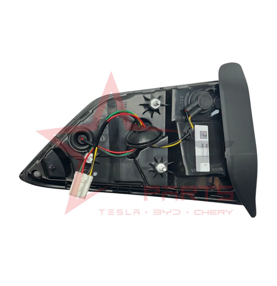 2022-2024 MG ZS EV Sağ İç Stop 10571684