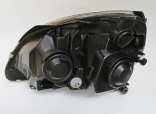 RENAULT CLIO- 2- SD/HB- 02/06; FAR LAMBASI SAĞ ELEKTRİKLİ/MOTORSUZ SİYAH 5FİŞLİ (H1/H7) (AYFAR)